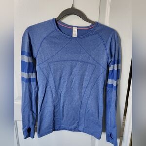 Ivivva Girl's Crewneck Performance Shirt in Blue with Light Blue Stripes Sz 14